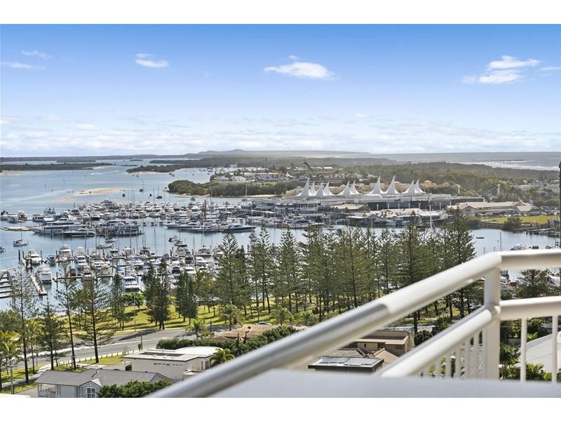 ‘OCEAN SANDS’ 11 Hughes Avenue, Main Beach QLD 4217