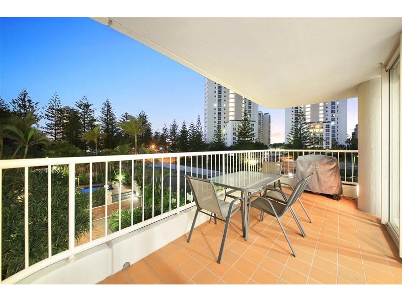 1 Peak Avenue ‘PARK LANE’, Main Beach QLD 4217