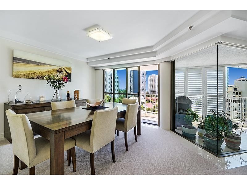 ‘MAIN BEACH TOWER’ 2 Cronin Avenue, Main Beach QLD 4217