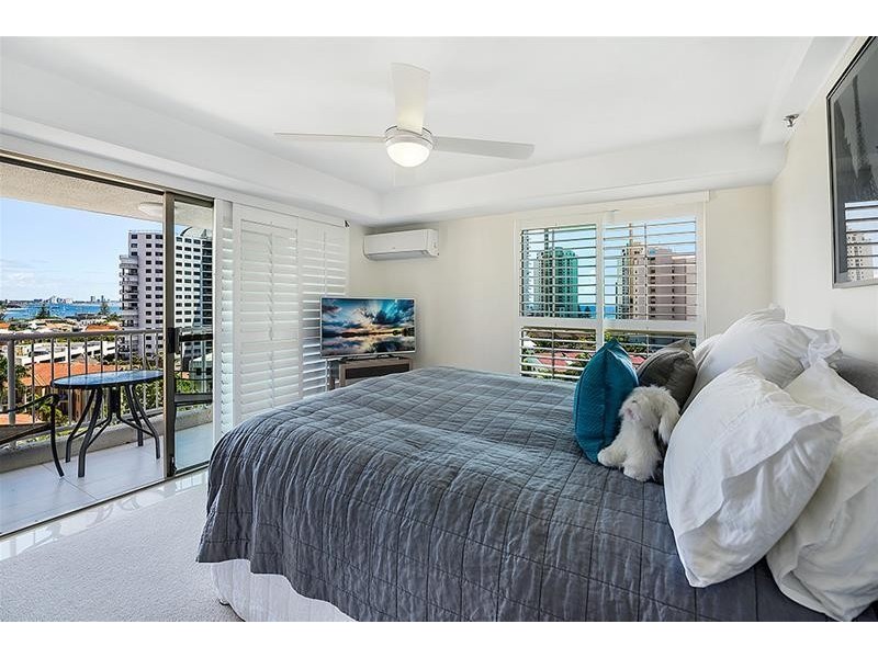 ‘MAIN BEACH TOWER’ 2 Cronin Avenue, Main Beach QLD 4217