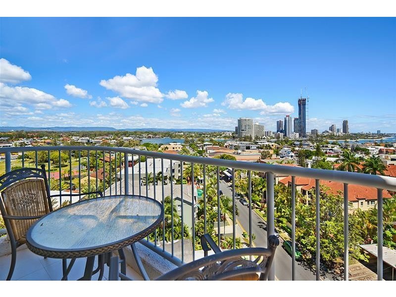 ‘MAIN BEACH TOWER’ 2 Cronin Avenue, Main Beach QLD 4217