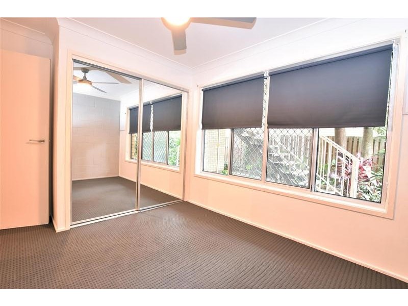 35 Breaker Street, Main Beach QLD 4217