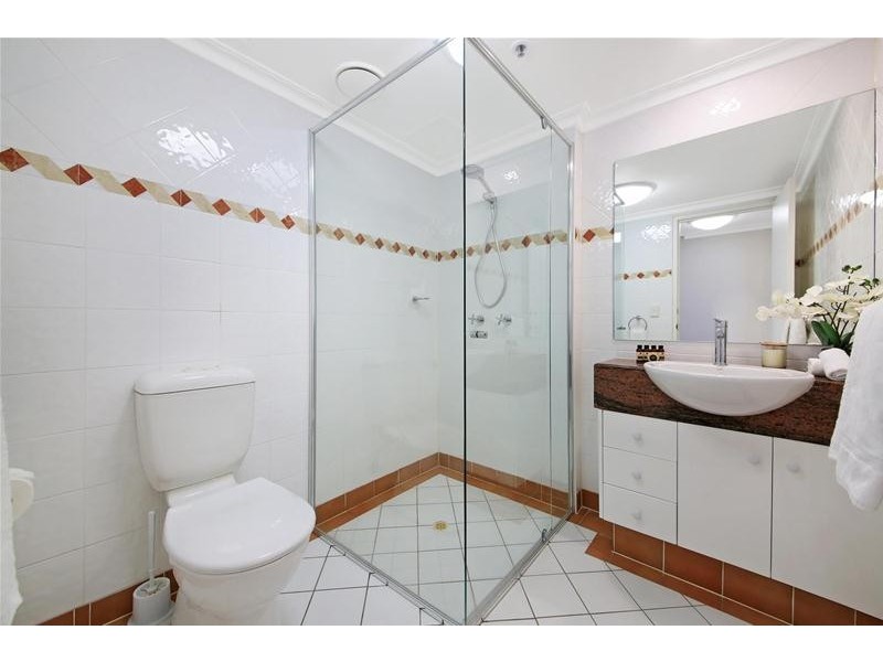 ‘XANADU EAST’ 59 Pacific  Street, Main Beach QLD 4217