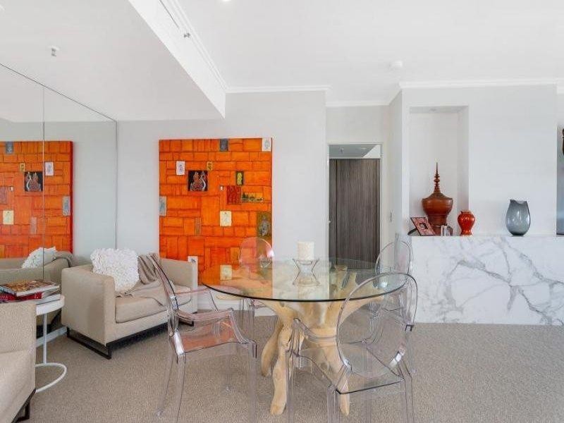 1 Lennie Avenue ‘LIBERTY PANORAMA’, Main Beach QLD 4217