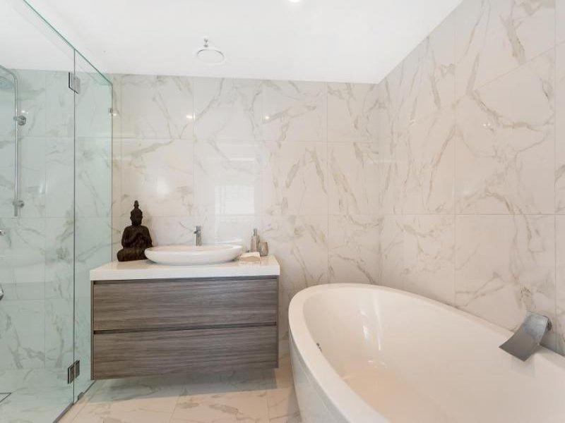 1 Lennie Avenue ‘LIBERTY PANORAMA’, Main Beach QLD 4217