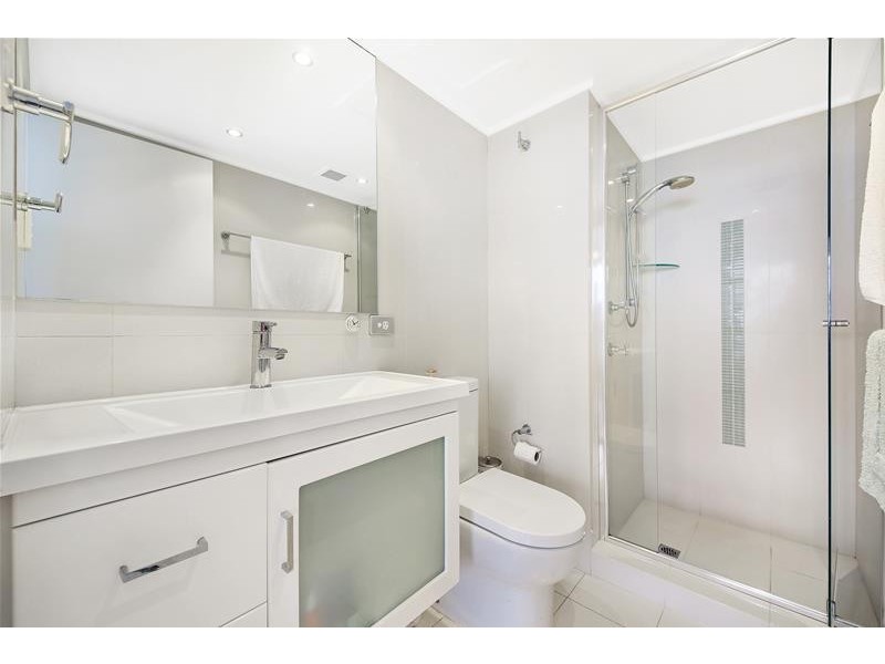 ‘BEACHSIDE TWR’ 3545 Main Beach Parade, Main Beach QLD 4217