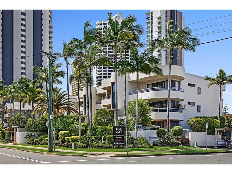 ‘MAIN PLACE’ 32 Cronin  Avenue, Main Beach QLD 4217