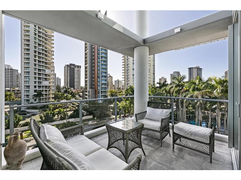 ‘AXIS’ 11 Hill Parade, Main Beach QLD 4217