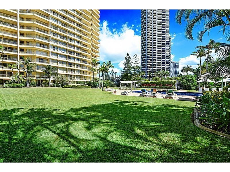 ‘CONTESSA’ 1 Serisier Avenue, Main Beach QLD 4217