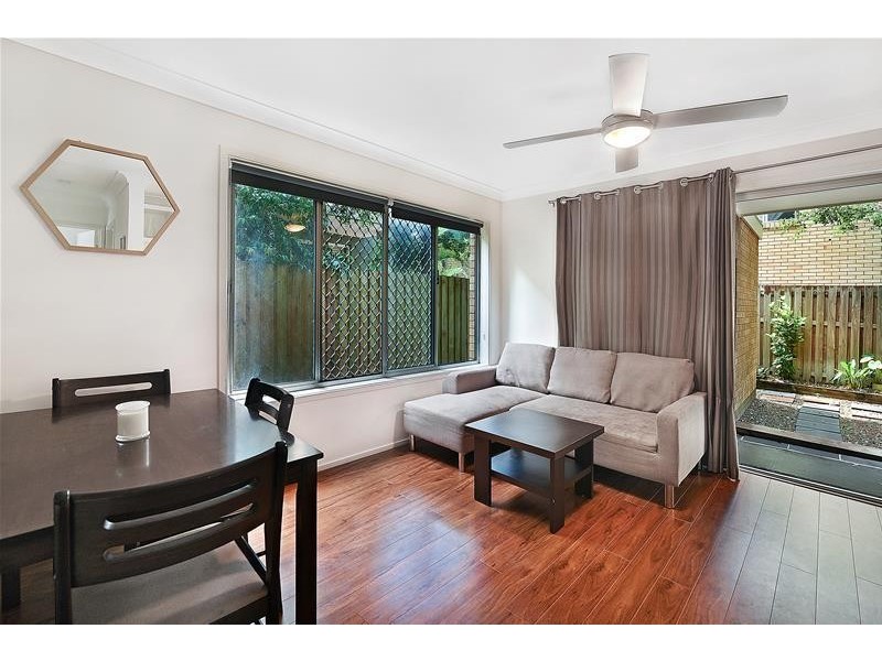 3/35 Breaker Street, Main Beach QLD 4217