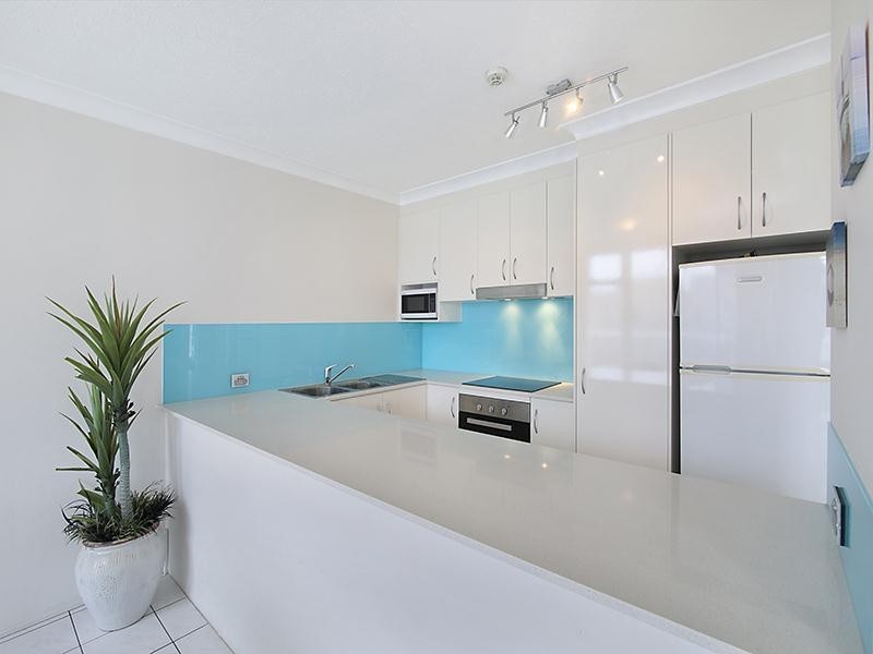 ‘HIBISCUS’ 3555 Main Beach Parade, Main Beach QLD 4217