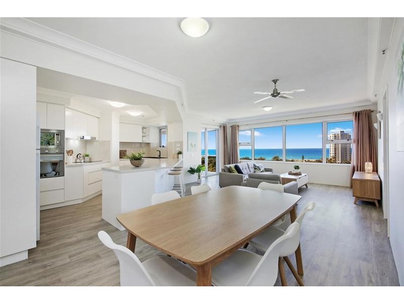 ‘GRAND MARINER’ 12 Commodore Drive, Paradise Waters QLD 4217