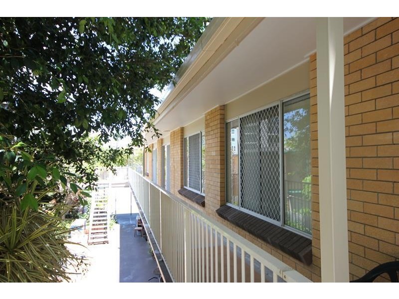 ‘Breaker’ 35 Breaker Street, Main Beach QLD 4217