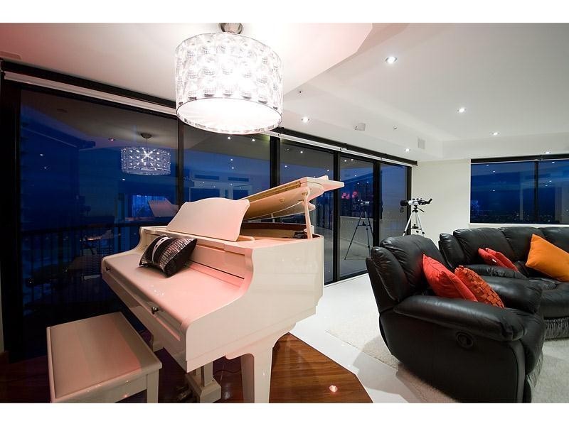 ‘THE INLET’ 24 Breaker Street, Main Beach QLD 4217