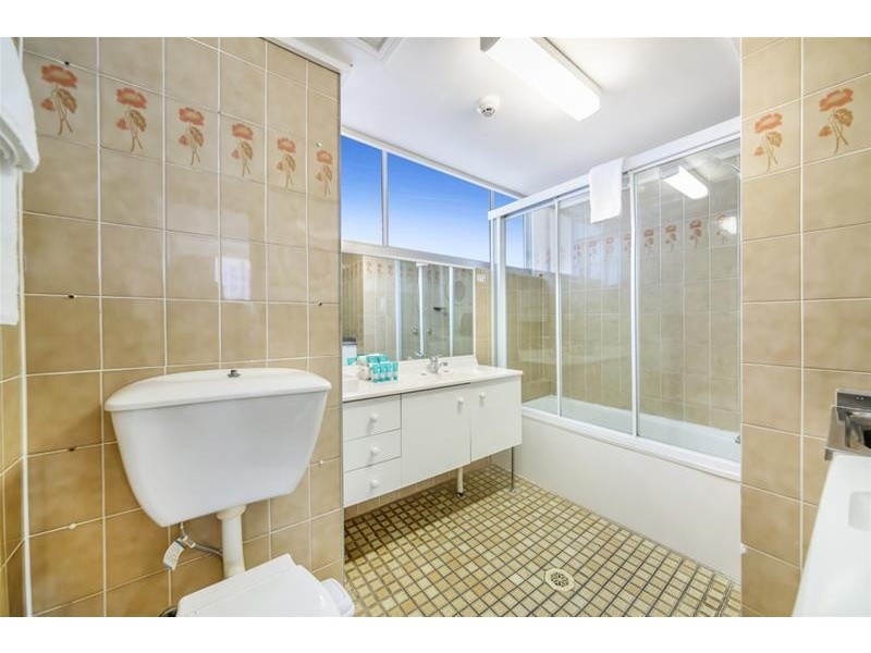 ‘HIBISCUS’ 3555 Main Beach Parade, Main Beach QLD 4217