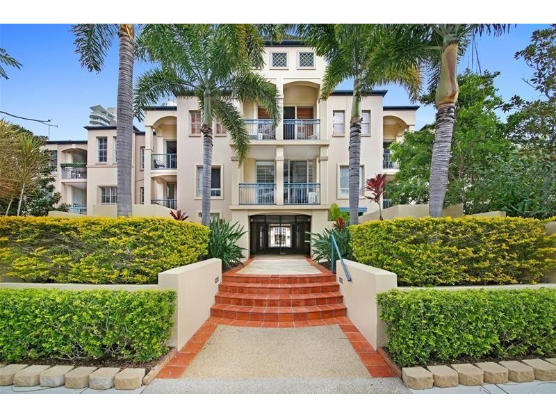 ‘SAINTE MAXIME’ 38 Woodroffe Avenue, Main Beach QLD 4217