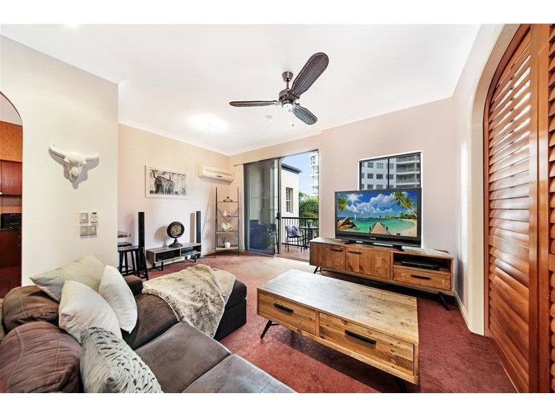 ‘SAINTE MAXIME’ 38 Woodroffe Avenue, Main Beach QLD 4217