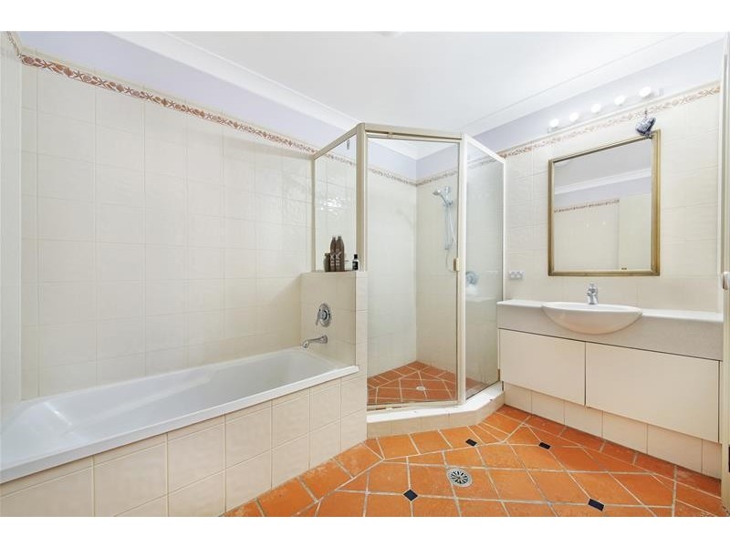 ‘SAINTE MAXIME’ 38 Woodroffe Avenue, Main Beach QLD 4217