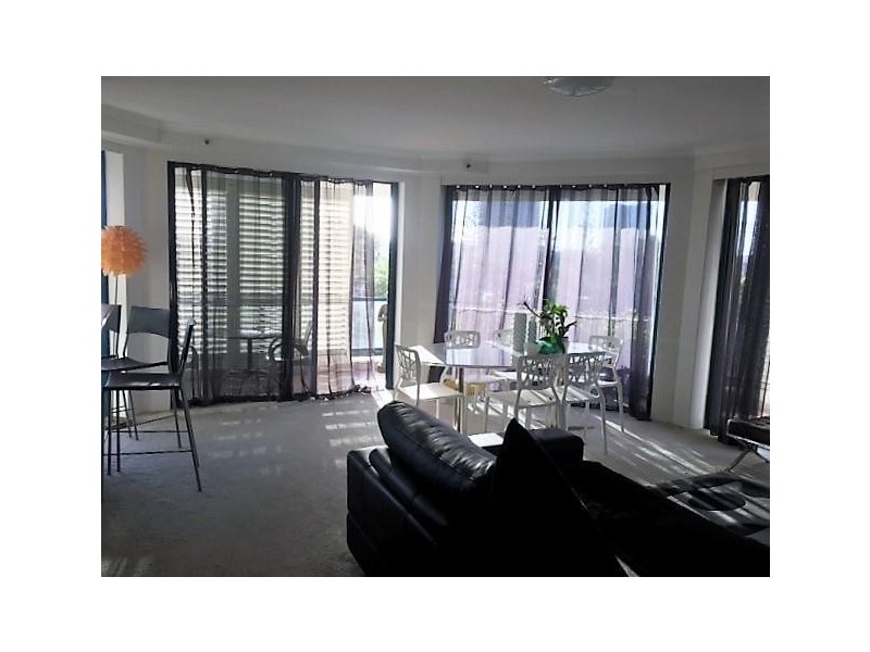 ‘Waratah’ 22 Montgomery Avenue, Main Beach QLD 4217