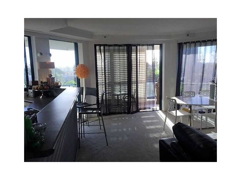 ‘Waratah’ 22 Montgomery Avenue, Main Beach QLD 4217