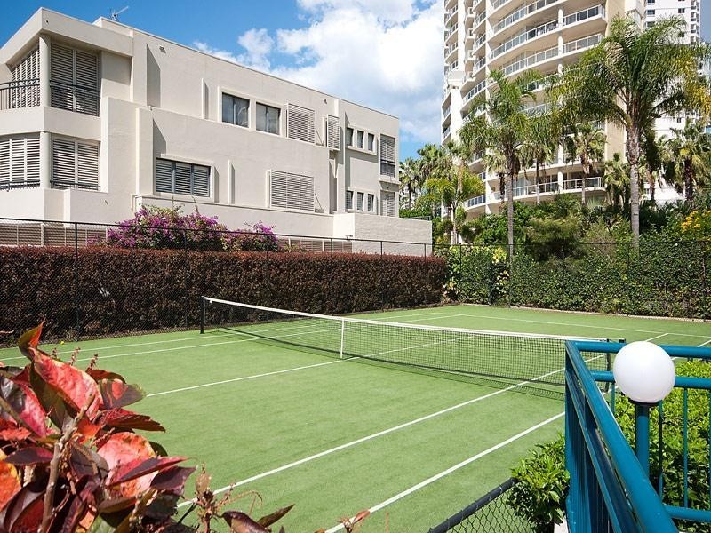 ‘Waratah’ 22 Montgomery Avenue, Main Beach QLD 4217