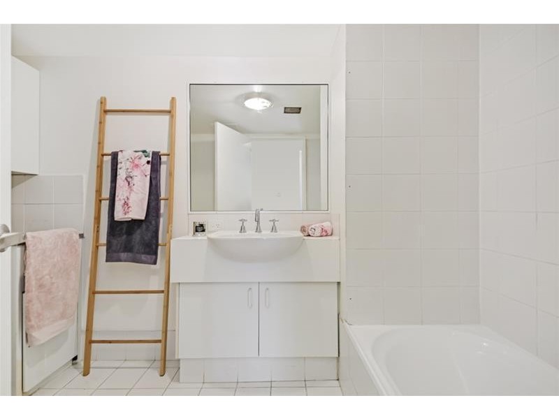 ‘ALOHA LANE’ 11 Breaker Street, Main Beach QLD 4217