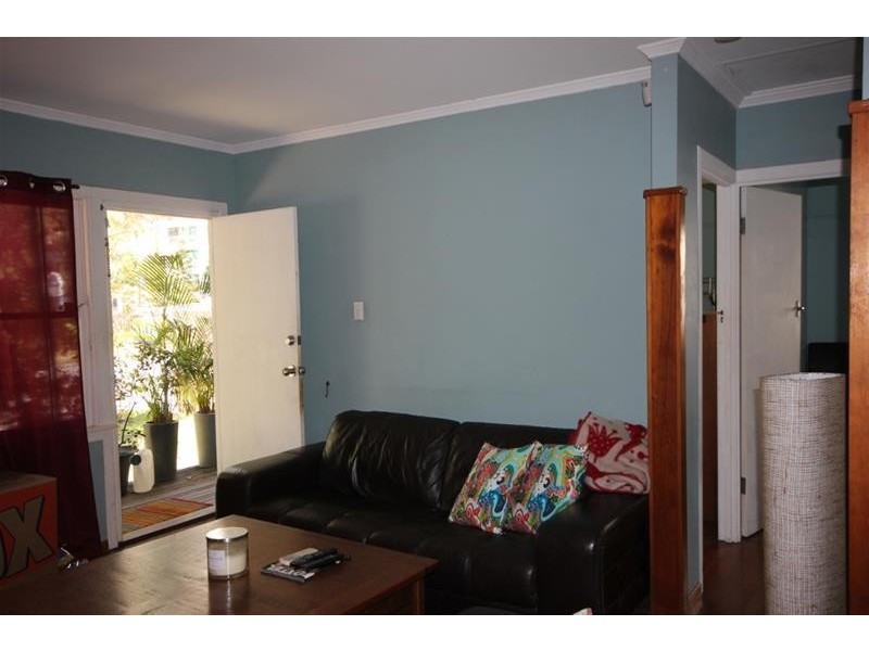 34 Tedder Avenue, Main Beach QLD 4217