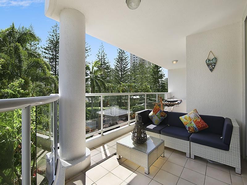 ‘OSCAR ON MAIN’ 1 Hughes  Avenue, Main Beach QLD 4217