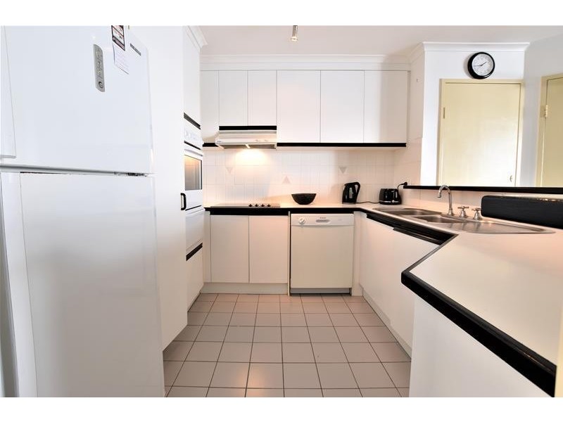 ‘CHIDORI COURT’ 1 Cronin Avenue, Main Beach QLD 4217