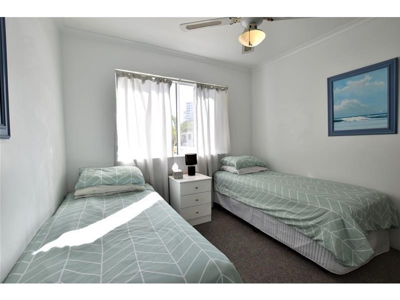 ‘CHIDORI COURT’ 1 Cronin Avenue, Main Beach QLD 4217