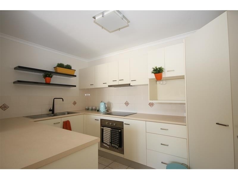 ‘Melaleuca’ 25 Pacific Street, Main Beach QLD 4217