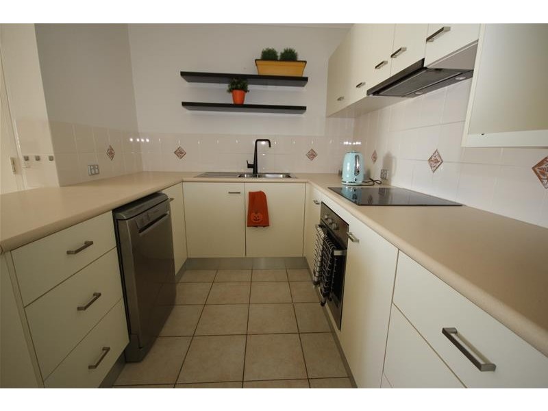 ‘Melaleuca’ 25 Pacific Street, Main Beach QLD 4217