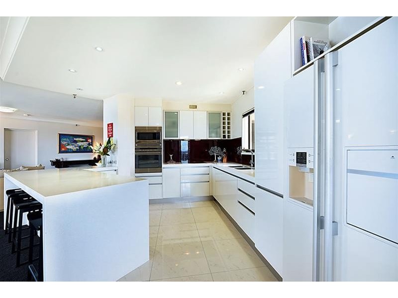 ‘ATLANTIS EAST’ 2 Admiralty Drive, Paradise Waters QLD 4217