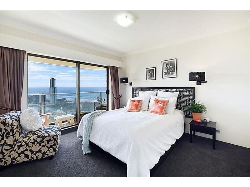 ‘ATLANTIS EAST’ 2 Admiralty Drive, Paradise Waters QLD 4217