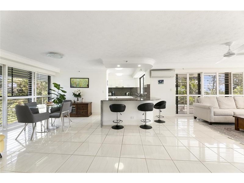 ‘PINTARI’ 3 Cunningham Avenue, Main Beach QLD 4217