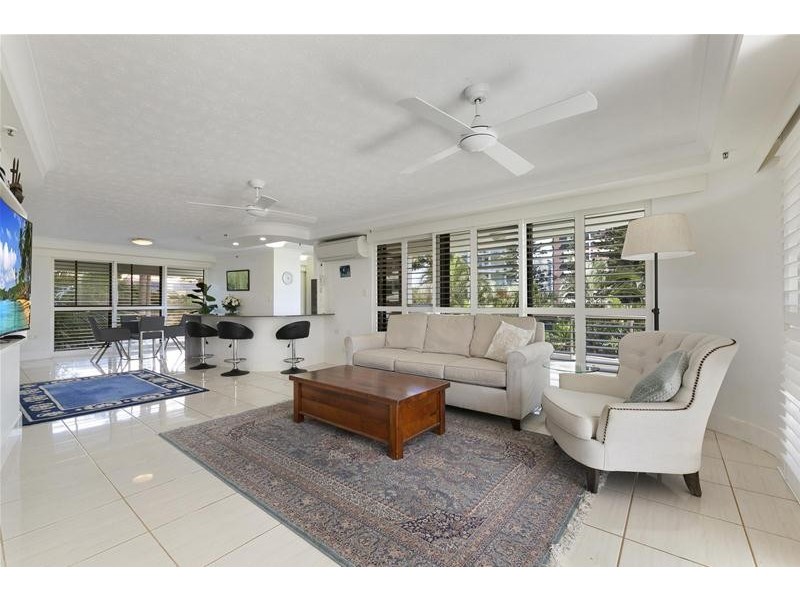 ‘PINTARI’ 3 Cunningham Avenue, Main Beach QLD 4217