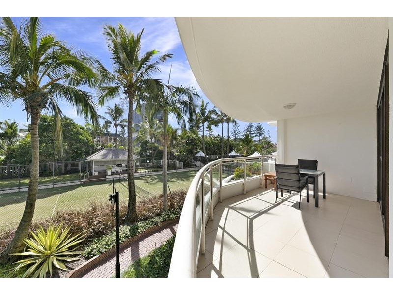 ‘PINTARI’ 3 Cunningham Avenue, Main Beach QLD 4217