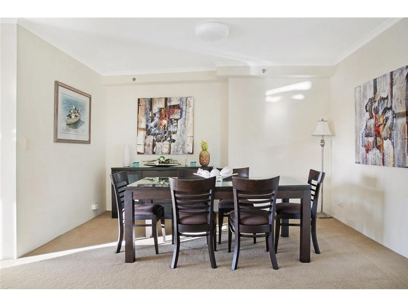 ‘THE MERITON’ 29 Woodroffe Avenue, Main Beach QLD 4217