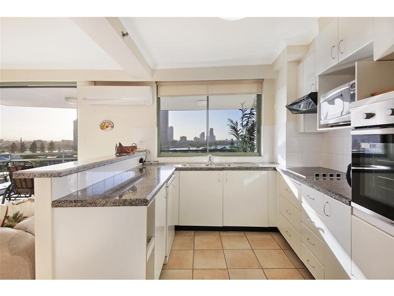 ‘THE MERITON’ 29 Woodroffe Avenue, Main Beach QLD 4217