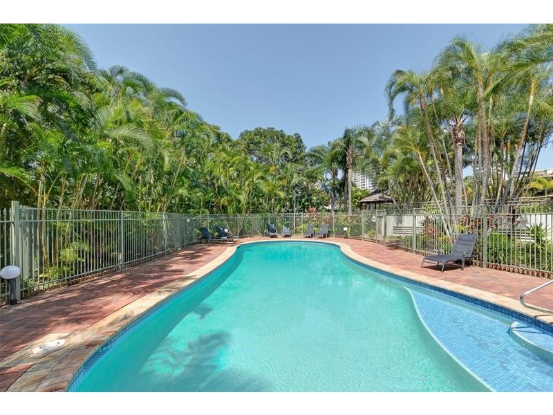 ‘THE MERITON’ 29 Woodroffe Avenue, Main Beach QLD 4217