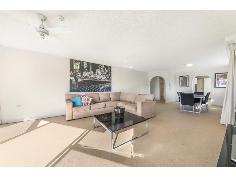 ‘Yachting Towers’ 18 MacArthur Parade, Main Beach QLD 4217