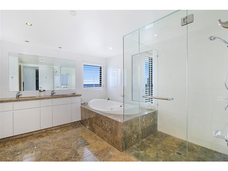 ‘MARQUIS ON MAIN’ 11 Peak Avenue, Main Beach QLD 4217