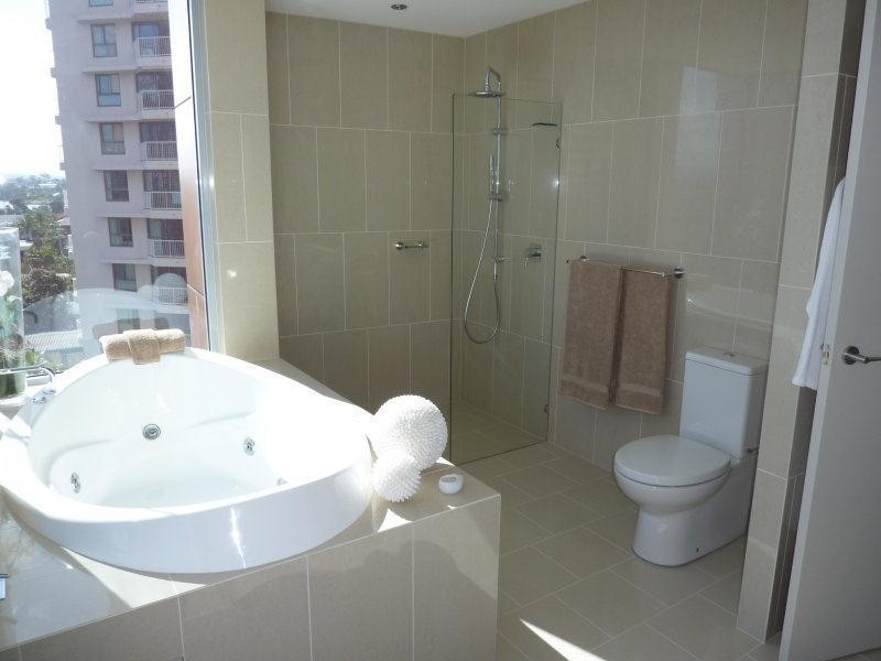 ‘XXV’ Breaker Street, Main Beach QLD 4217