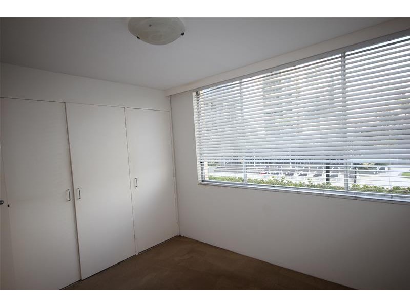 ‘Melaleuca’ 25 Pacific  Street, Main Beach QLD 4217