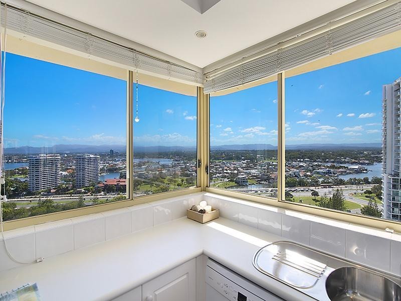 ‘CONTESSA’ 1 Serisier Avenue, Main Beach QLD 4217