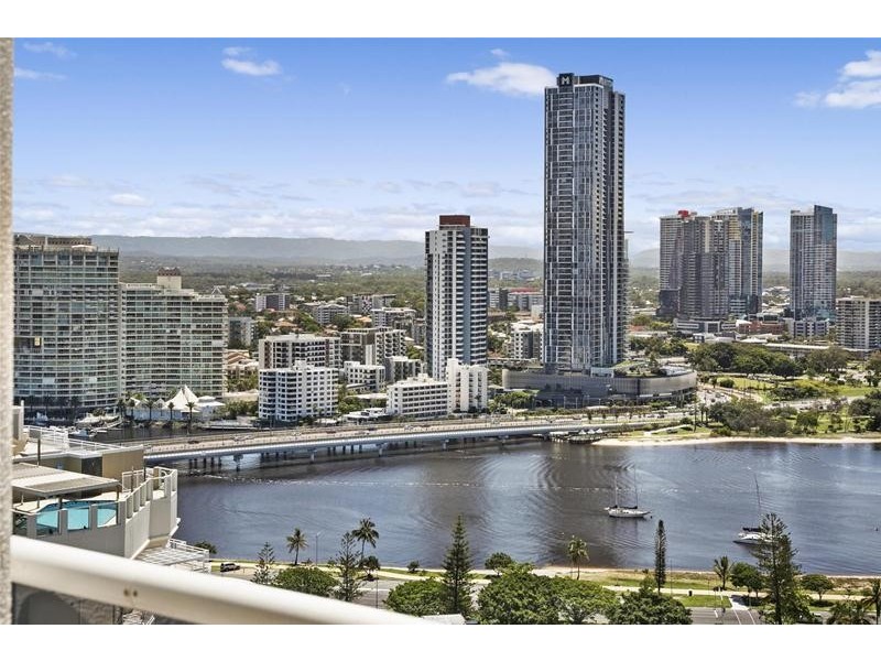 ‘OSCAR ON MAIN’ 1 Hughes Avenue, Main Beach QLD 4217