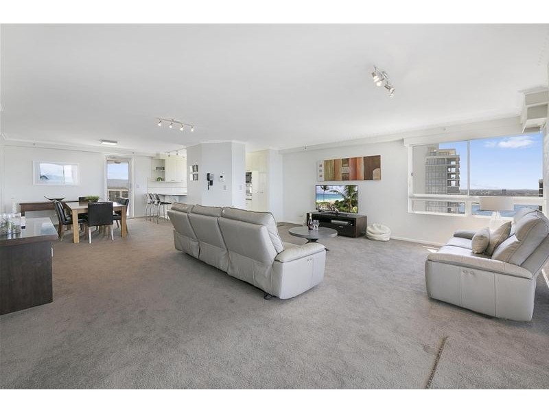 ‘OSCAR ON MAIN’ 1 Hughes Avenue, Main Beach QLD 4217