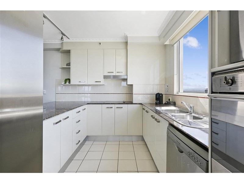 ‘OSCAR ON MAIN’ 1 Hughes Avenue, Main Beach QLD 4217