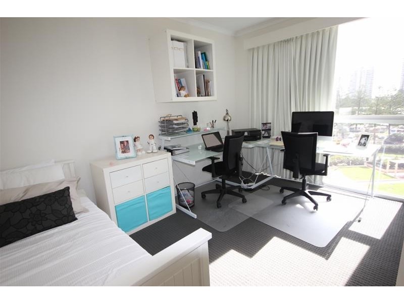 59 Pacific Street “XANADU’, Main Beach QLD 4217