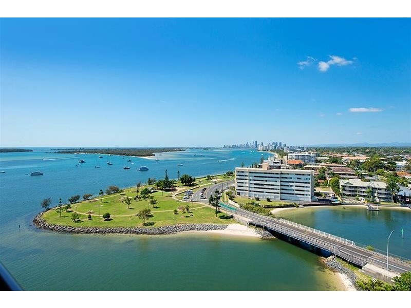 Broadwater Shores 9 Bayview Street, Runaway Bay QLD 4216